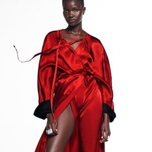 Amazing kimono, wrap dress, coat 🖤